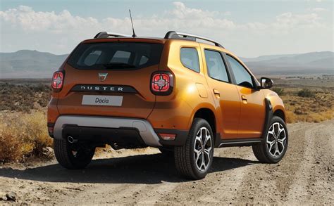 *gösterilen dacia duster modeli temsilidir, model üzerindeki aksesuarlar ile satılanlar farklılık gösterebilir. Look-a-like: Dacia Duster and... - carsalesbase.com