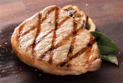 Make a mixture of 1/2 cup flour, 1 teaspoon salt, 1 1/2 teaspoons dry mustard, and 1/2 teaspoon garlic powder. Recipe Center Cut Rib Pork Chops / Chef Alli's Farm Fresh ...