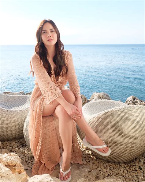 Ia pernah berakting dalam sinetron inayah serta film eiffel i'm in love dan apa. Profil Shandy Aulia - Blog Unik