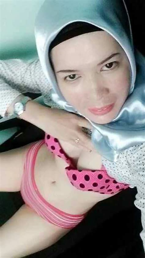 Amazing porno scene step fantasy private uncut. Berjilbab Tapi Binal Banget Ini Cewek Memang | Skandal ...