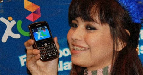 Kode dial paket internet xl murah xl axiata masih memiliki konsumen setia yang begitu besar di indonesia. Cara Daftar Paket Unlimited Xl / Harga & Cara Daftar Paket ...