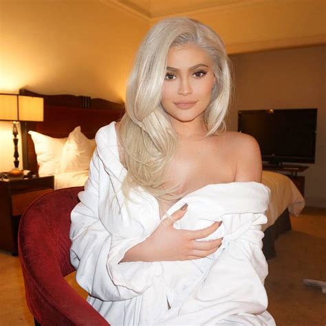 Busty blonde milf shared with friend. See Kylie Jenner's New Platinum Blonde Hair | E! News