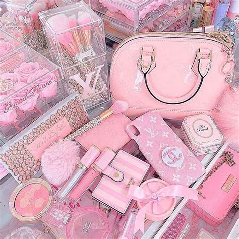 Pink chanel | pink girly things, pink chanel, pink aesthetic. Tumblr in 2020 | Baby pink aesthetic, Pink girly things ...