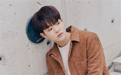 Palinglah enak si mangga udang hei sayang disayang pohonnya tinggi pohonnya tinggi buahnya jarang palinglah enak si orang bujang sayang kemana pergi kemana pergi tiada yang melarang. Pamer OOTD Baru, Harga Kacamata Jihoon TREASURE Lebih ...