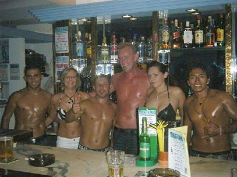 The hottest bartenders, sexiest waitresses. Mmmmmm.... Topless Staff! - Picture of Miami Ice Bar ...