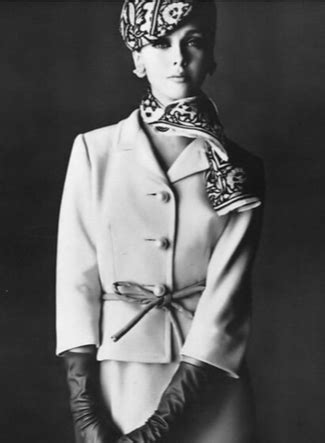 Vintage ben zuckerman new york c.1950's brown velvet flocked silk satin princess coat. Vintage Ben Zuckerman