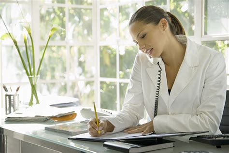 If you are interviewing to be an administrative assistant, then there are certain interview preparation methods that you may follow in order to make the formulate answers for common administrative assistant interview questions.3 x research source be prepared to demonstrate your knowledge in. Administrative Assistant Interview Questions and Answers