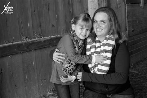 Create your family tree and invite relatives to share. Valerie Adams Photography: Bowen Family