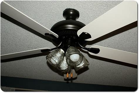 My painter told us today that he is gonna spray paint the entire ceiling and walls in large rooms. oil rubbed bronze spray paint to ceiling fan | Painting ...