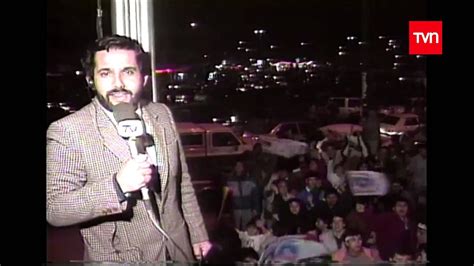 El video se emitió en la tercera. Colo Colo Campeón Libertadores 1991 - Festejos sector ...