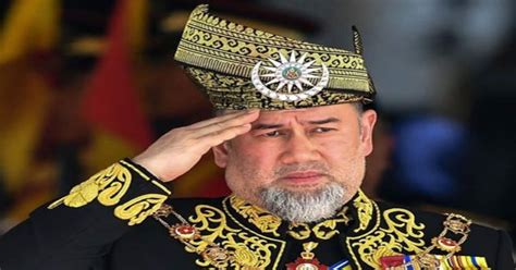 Malaysian king's speaking in first exclusive interview with media outlet in arab world. Sultan Abdullah Sultan Ahmad Shah: मलयेशिया के सुल्तान ने ...
