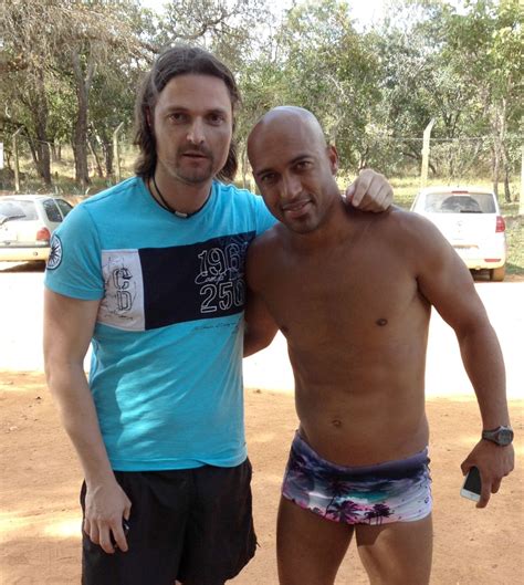 Il est essentiellement connu pour avoir joué comme gardien de but dans 31 clubs différents, et ce sur tous les continents. WM 2014: Lutz Pfannenstiel trifft Dede in Belo Horizonte ...