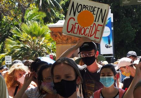 Thousands of people took to the streets of sydney and other australian cities on saturday to protest lockdown restrictions amid another surge in. Thousands defy NSW Police to protest on Invasion Day | Green Left