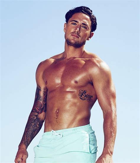 His first tv appearance was in 2011 on shipwrecked. Who is Stephen Bear? Celebrity Big Brother 2016 housemate ...