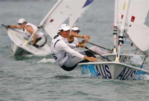 The laser radial is a variant of the laser standard, with shorter mast and reduced sail area, allowing light sailors to sail in heavy winds. Laser Radial | Sailing, Sail life, Sea pictures