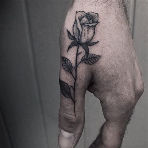 Forarm tattoos irezumi tattoos finger tattoos new tattoos body art tattoos sleeve tattoos skull hand tattoo rose hand tattoo hand tats. rose-hand-tattoo-1 - TatuaggiStyle.it