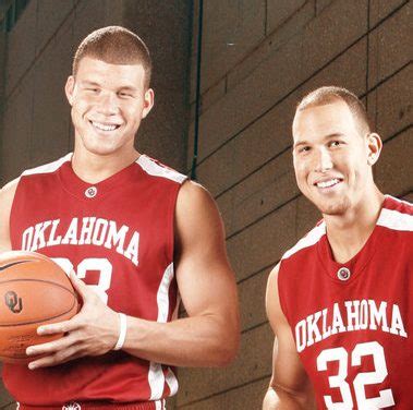 Blake griffin was born on march 16, 1989 in oklahoma city, oklahoma, usa as blake austin griffin. Blake Griffin: Bio, family, net worth | Celebrities ...