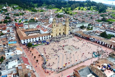 Our lady of chiquinquirá is the queen and patroness of colombia. Chiquinquira-Colombia | Dronestagram