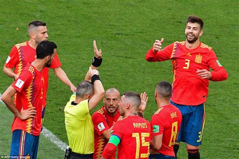 Beginners can learn how to play handball in this simple guide starting with 10 key playing regulations and tactics. Spain 1-1 Russia AET (Russia win 4-3 on pens): Spanish ...