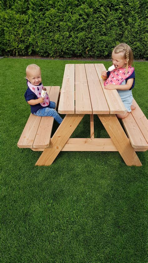 Ward regentonne besonders schlanke form mit hahn und verschließbarem deckel 100 l 4 4 von 5 sternen 581 41 91 nur noch 2 auf. DIY Picknicktisch für Kinder | Kindertisch garten ...