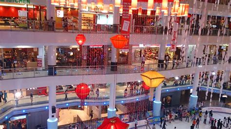 Sunway pyramid, petaling jaya, malaysia. KLSE TALK - 歪歪理财记事本: 3月份的Sunway Pyramid -怎么外面站的都是男人？