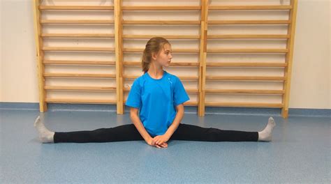 Affordable and search from millions of royalty free images, photos and vectors. Split (gymnastics) - Wikiwand
