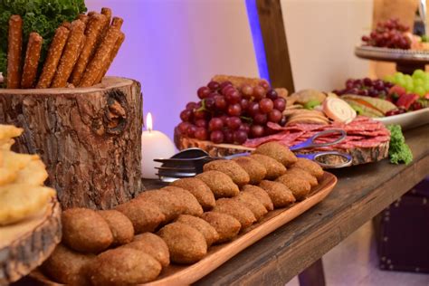 Our solid wood rustic buffets, rustic hutches and dining storage cabinets have an elegance all their own. Rustic buffet table / catering / quipes / picaderas by ...