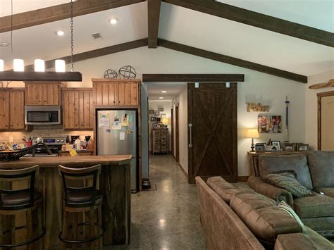 Self creek is your destination for memorable cabin rentals: The Cabin At Skinny Dip Cove Lake Greeson, Arkansas in ...