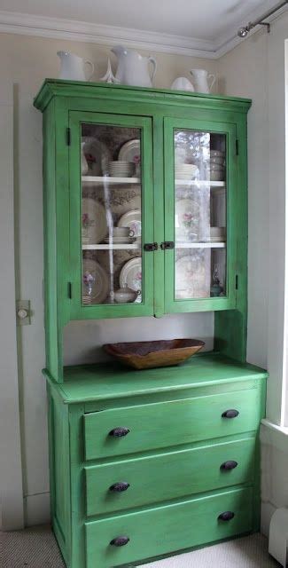 I took some left over beadboard, painted it blue, cut it to size with a jig saw, and placed it in the back of the hutch. 17 Best images about Dining Room Hutch on Pinterest ...