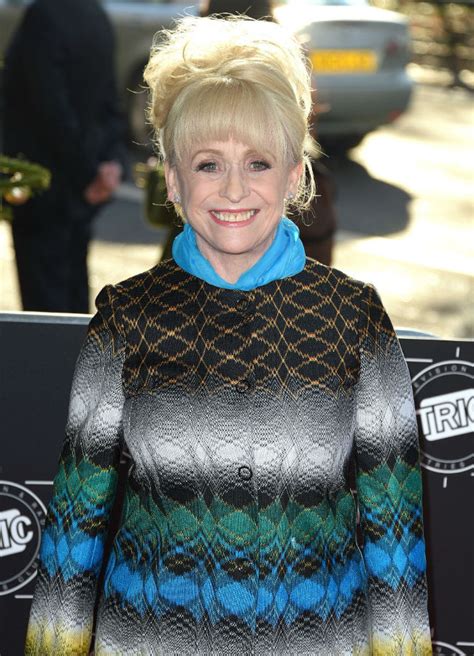 Семейный, 5 часов великобритания • сэлли норрис. Barbara Windsor Has 'Gone Downhill Rapidly' In Battle With ...