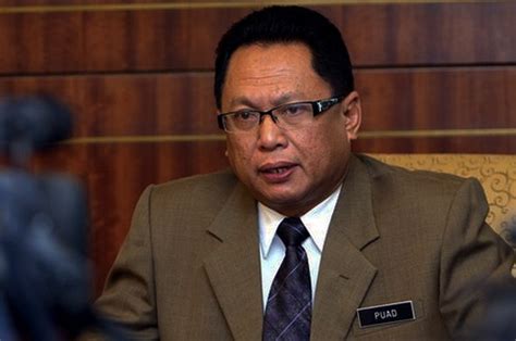 Datuk azhar abdul hamid adalah mantan ketua pegawai eksekutif mrt corp, sebuah syarikat yang ditubuhkan oleh kerajaan malaysia bagi membina landasan kereta api bersepadu antara sungai buloh dengan kajang. Kalau Ikut Cara Dr Mahathir, Semua Kena Letak Jawatan ...