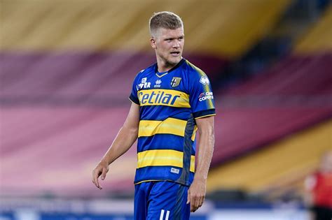 Andreas evald cornelius (født 16. Italian Media Report Inter Have Contacted Parma Striker ...