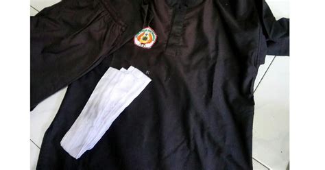 Ingin membuat desain baju futsal, kaos distro, baju bola atau baju esport? Ide Top 33 Gambar Baju Silat