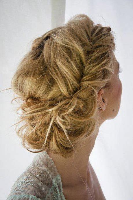 This twist is so easy to do and the results are super regal. Easy to do hairstyles for long hair