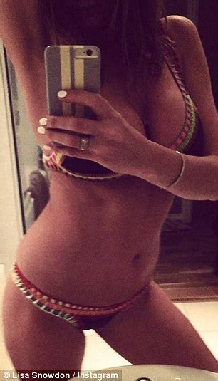 Single brunette fingering in bathroom. Lisa Snowdon shows off her curves in a bikini-clad ...
