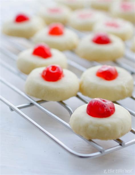 (shortbread can be stored in airtight containers for up to two weeks.) Canada Cornstarch Shortbread Recipe / Shortbread - recipe ...