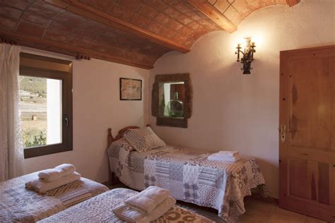 +34 616 85 57 34. La casa | Cal Magí. Casa rural al Penedès (Barcelona)