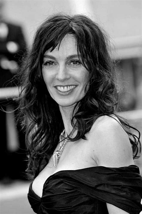 Après avoir reçu anne parillaud dans son jt (12h/13h) du vendredi 11 janvier dernier, france 3 a voulu rencontrer les autres comédiens. Anne Parillaud | Anne parillaud, Portraits célèbres, Actrice française