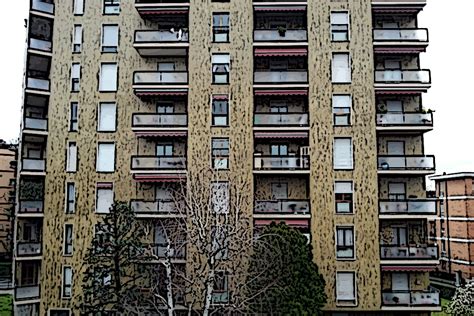 Chi vive in condominio sa bene quanto la convivenza possa essere difficile, poiché non tutti sono rispettosi del riposo altrui. vicini di casa - CapaCiniCaCapaCiniCa