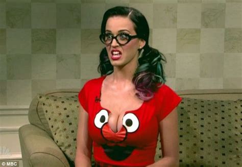 25.09.2020 · katy perry elmo shirt is available in all styles. Katy Perry daringly flashes her boobs in low-cut Elmo t ...