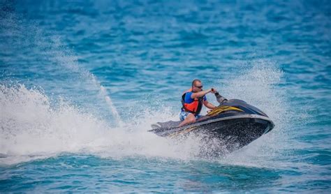 Watersport en boten jetski's en waterscooters 128 resultaten voor 'jetski'. Jetski fahren in Weiterstadt | Fun4You