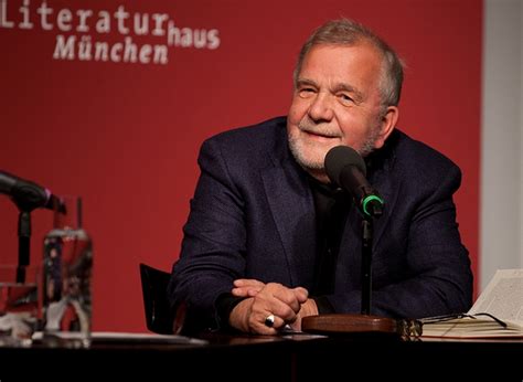 Seit sommer 2012 lehrt er als honorarprofessor am fachbereich philosophie und geisteswissenschaften an der freien universität berlin. Zeit. Was sie mit uns macht und was wir aus ihr machen ...