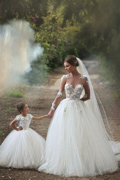 ABITI DA SPOSA E CERIMONIA PER LA MAMMA E PER LA FIGLIA ...
