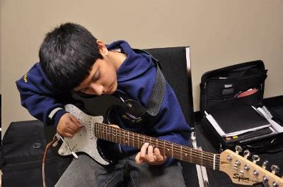 Guitar Group Lessons | Irvine School of MusicIrvine School ...