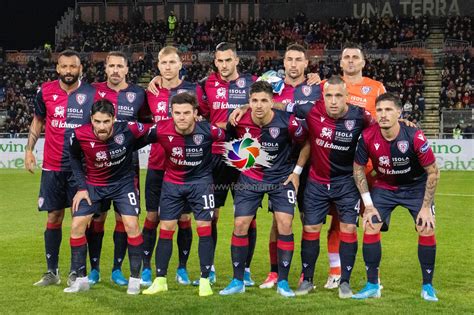 Several proposals have long been under the consideration of the club, submitted. Alle 15.00 il Cagliari sfida i pluricampioni d'Italia ...