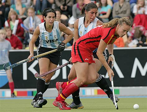 De nederlandse hockeydames hebben zich (ogenschijnlijk) met speels gemak geplaatst voor de kwartfinales van het hockeytoernooi op de olympische spelen. hockey.de: Olympische Spiele 2008 Peking