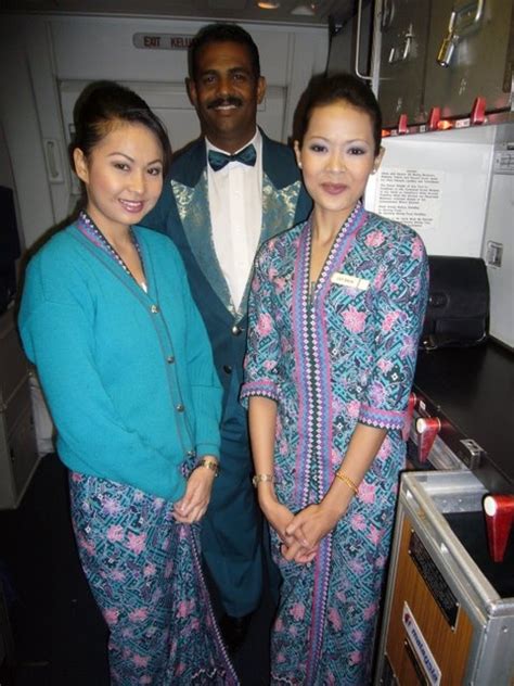 Malaysian airlines new stewardess uniform. Malaysia Airlines | Airline cabin crew, Flight attendant ...