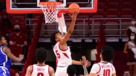 Moses moody's combination of outside shooting and defensive prowess make him one of the best players in the 2021 nba draft class. Hogs Defeat UT Arlington 72-60 | Arkansas Razorbacks