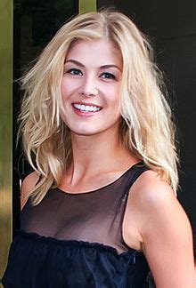 Photos, family details, video, latest news 2021. Rosamund Pike - Wikipedia