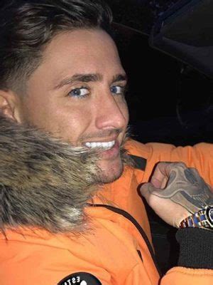 Jul 03, 2021 · stephen bear, 31, appeared in court on friday, july 2, on charges of voyeurism,. Stephen Bear 'dating Georgia Harrison after cheating on ...